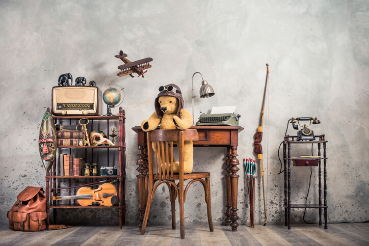 How to Value and Sell Your Antique or Vintage Collectibles