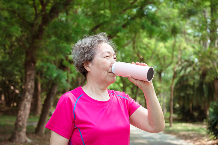 Reduce Household Waste with Reusable Water Bottles