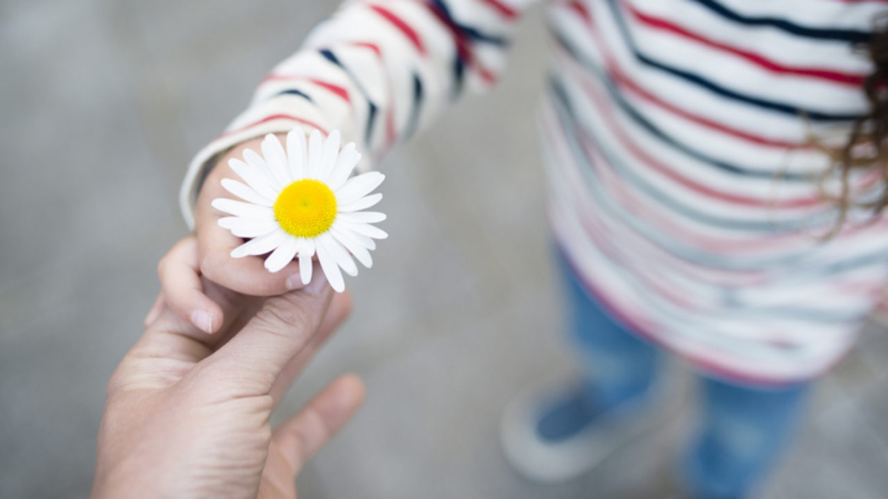 15 Little Acts Of Kindness To Help You Through The Darkest Of Days