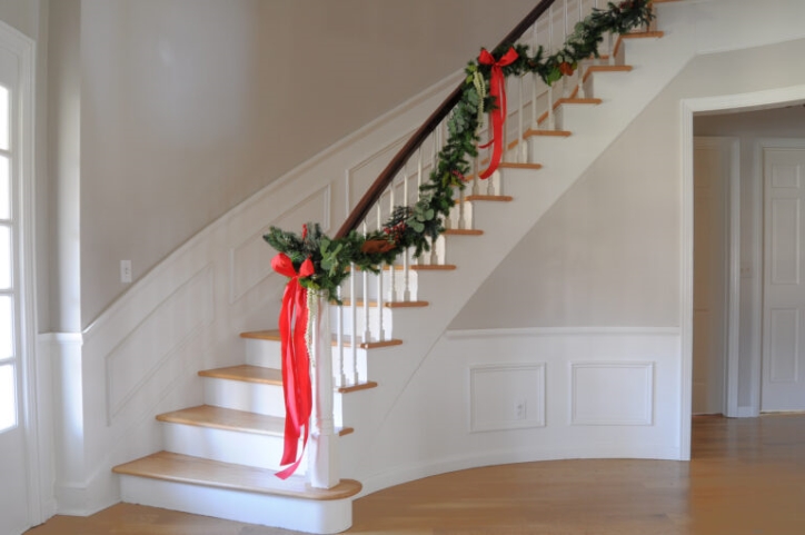 garland staircase